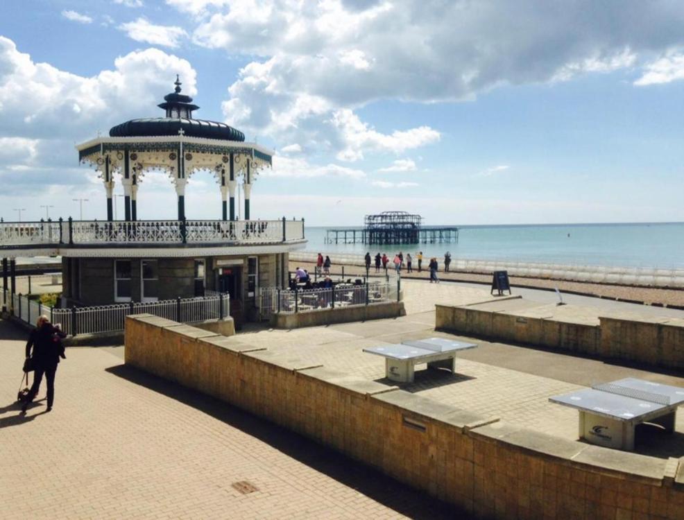 Apartment Seafront Sanctuary Beautiful Art Deco With Stunning & Sea Views *